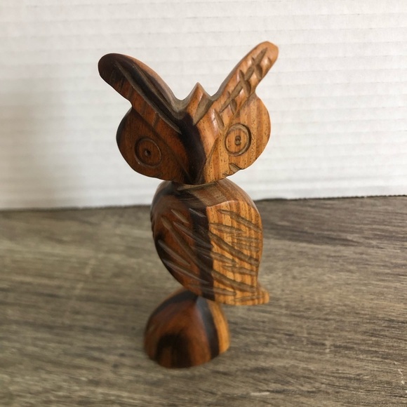 Hand Carved Folk Art Wooden Owl - Picture 3 of 10